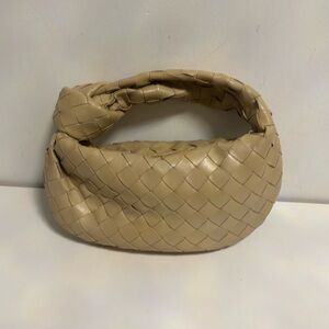 Bottega Veneta Jodie bag in Sand